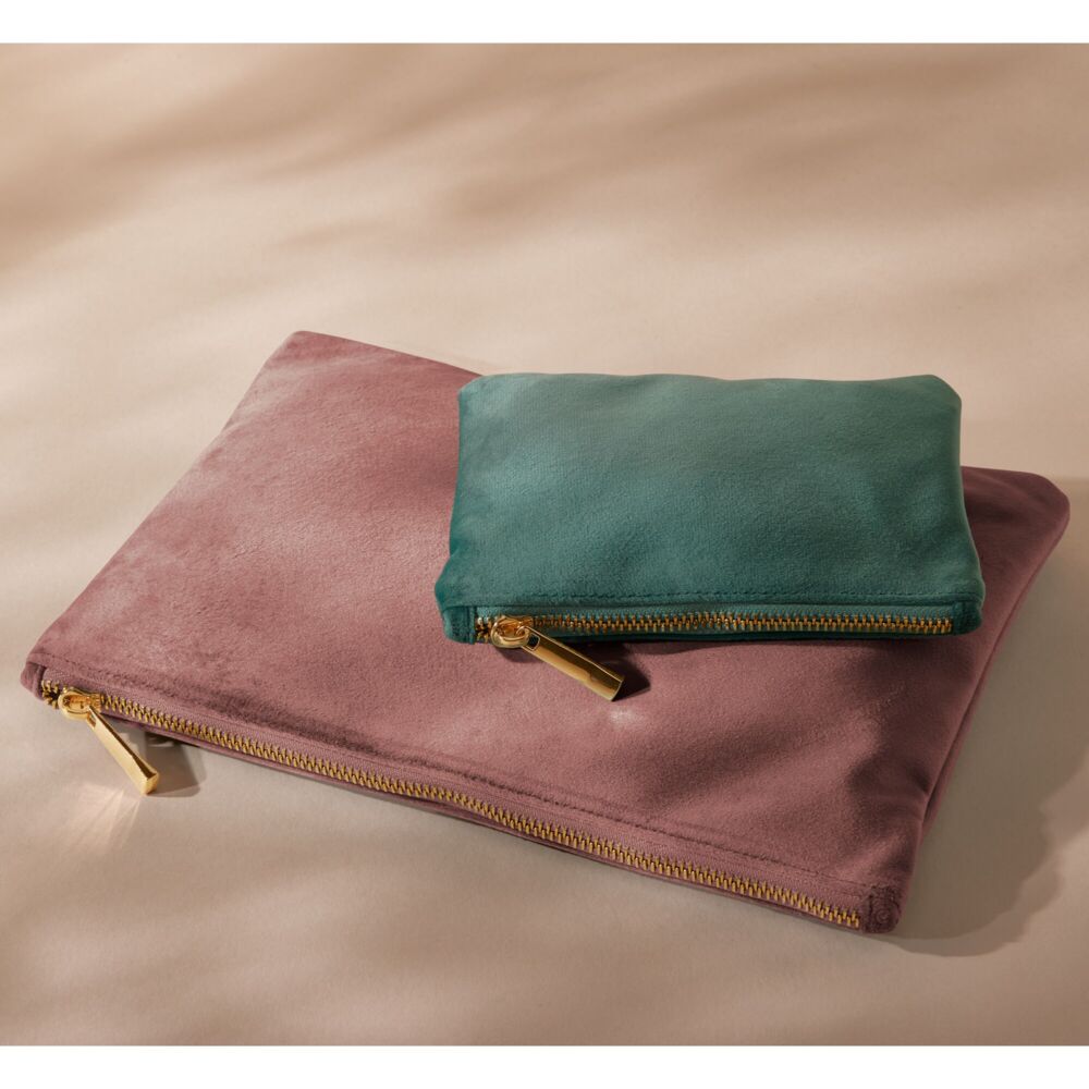 Velvet Accessory Pouch Thumbnail